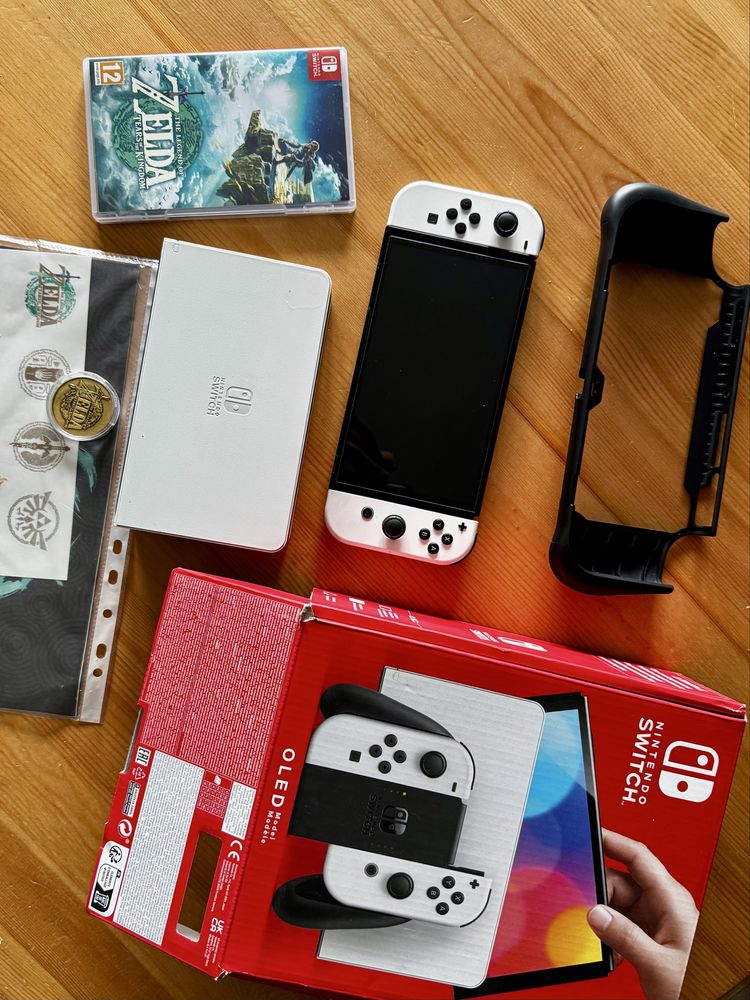 Nintendo Swich oled + Zelda Tears of the Kingdom