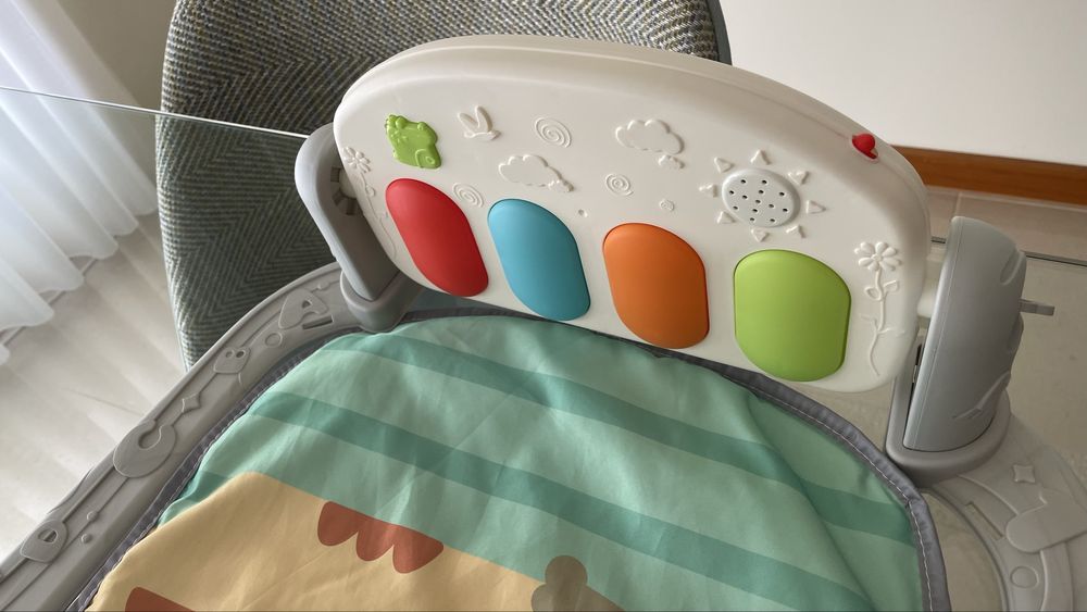 Ginásio bebe com piano