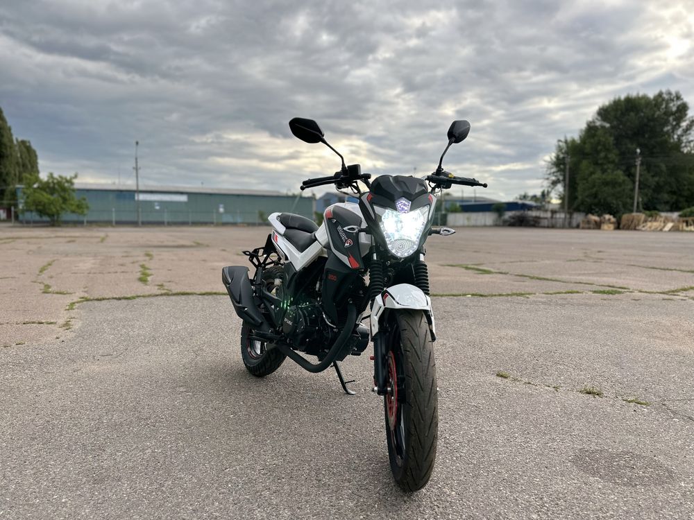 Мотоцикл SPARK SP200R-28