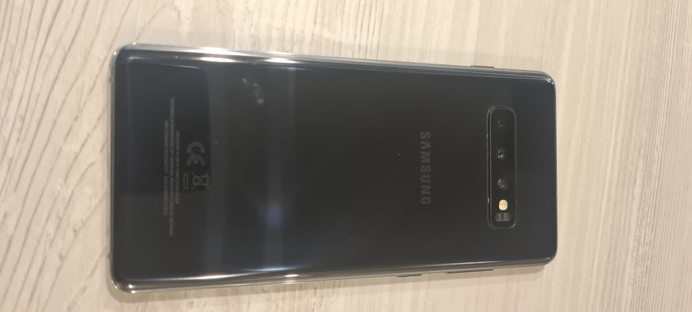 Samsung S10 plus S10+ uszkodzony