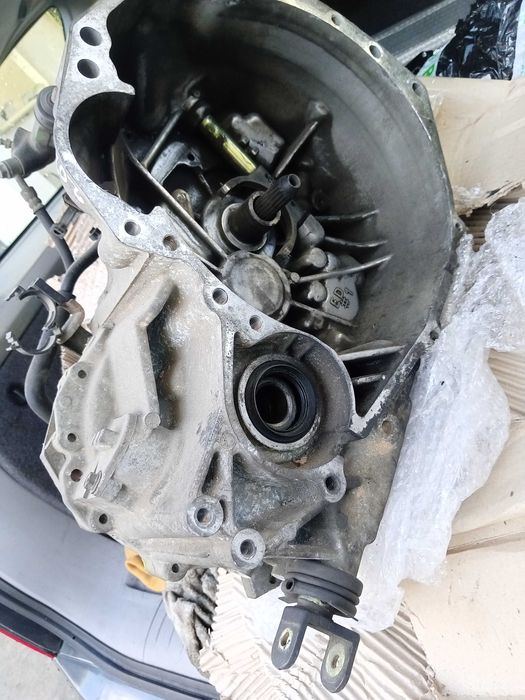 Caixa Nissan Primera