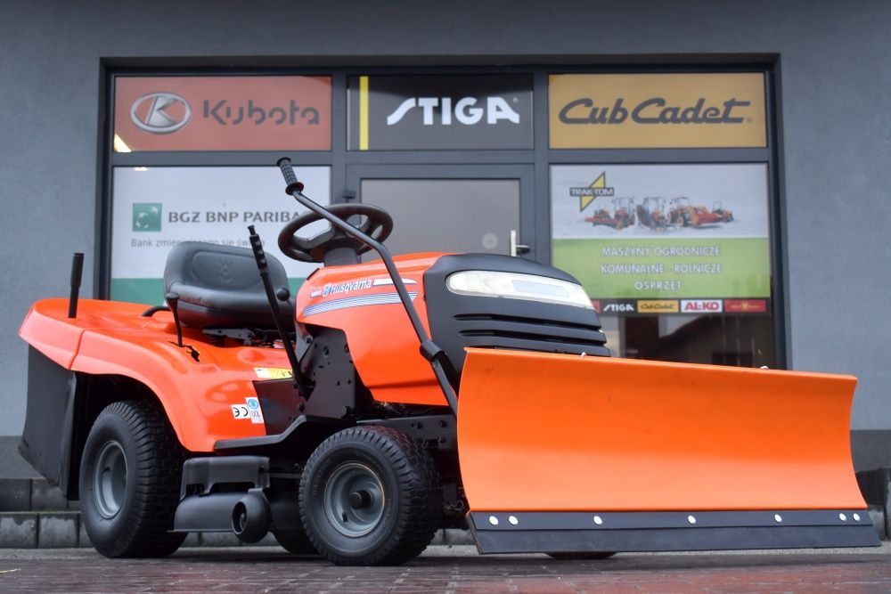 Traktorek Husqvarna CTH 180 z pługiem śnieżnym Hydrostatyczna skrzynia