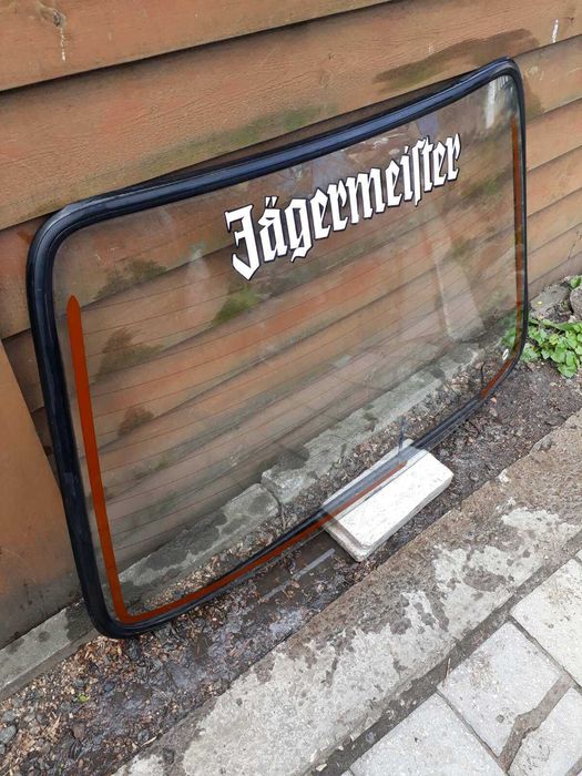 Заднє скло Ford Escort до 90р.