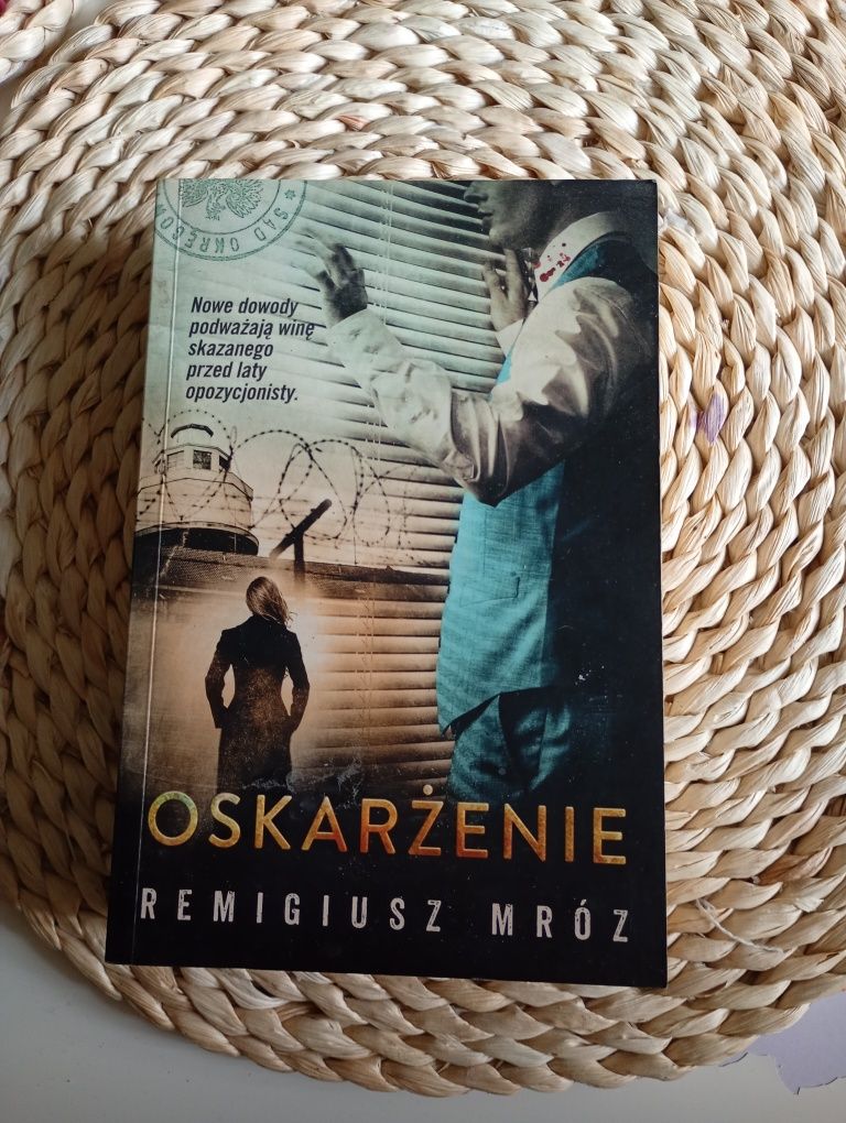 Remigiusz Mróz - Oskarżenie