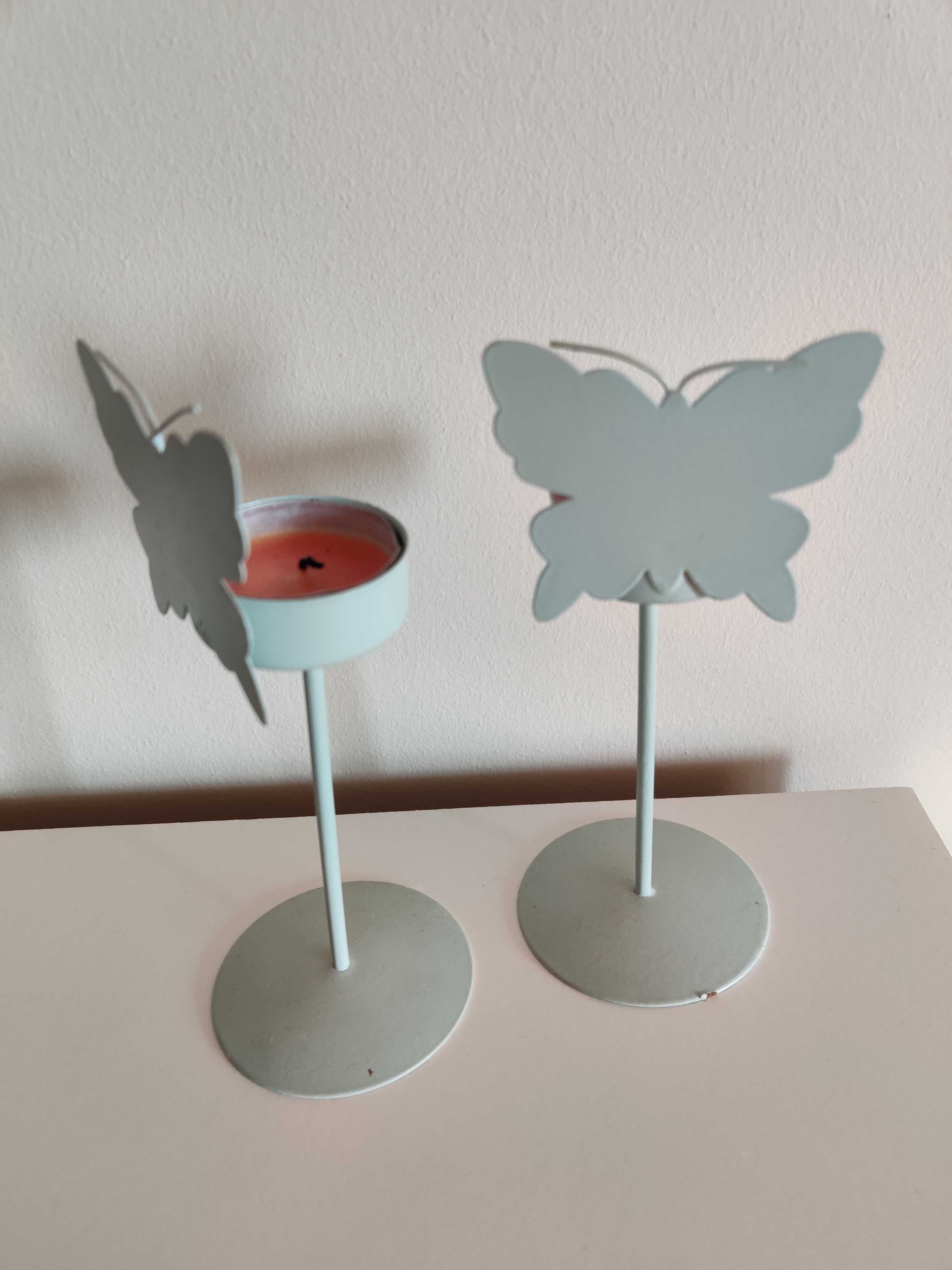 Conjunto de dois suportes de velas borboleta azul claro para decoração