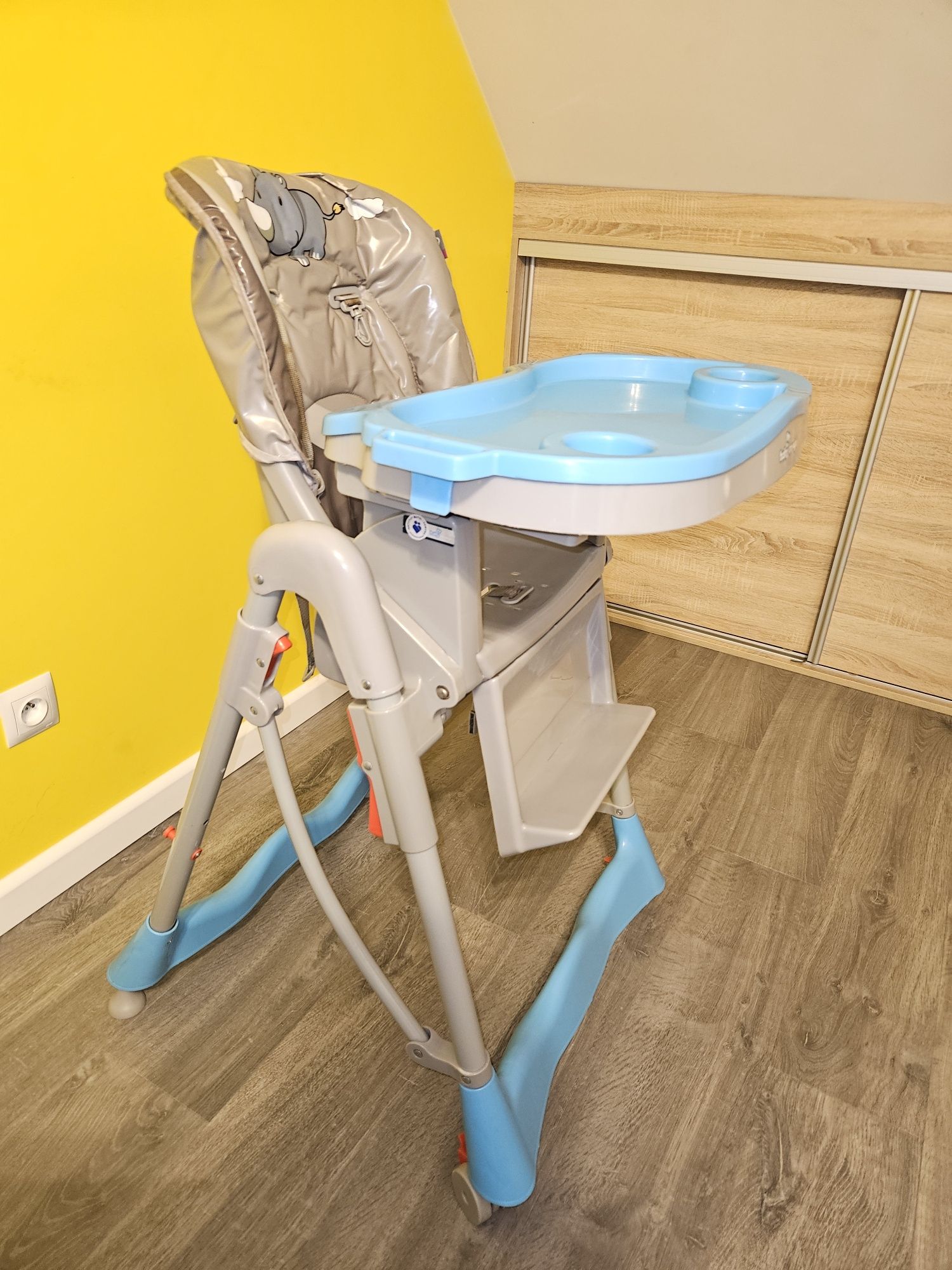 Krzesełko do karmienia baby design