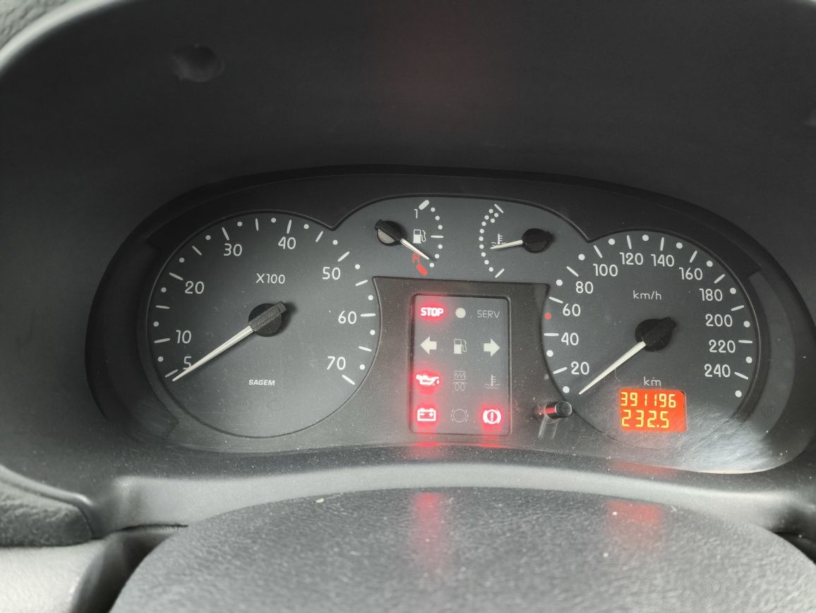 Vendo Clio ano 2000