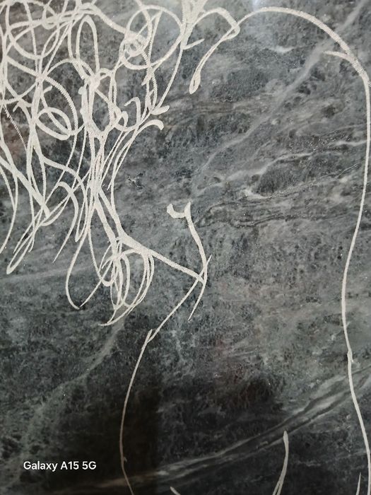 Placa de Mármore com trabalho do Mestre  Cutileiro,  ORIGINAL DE 1999