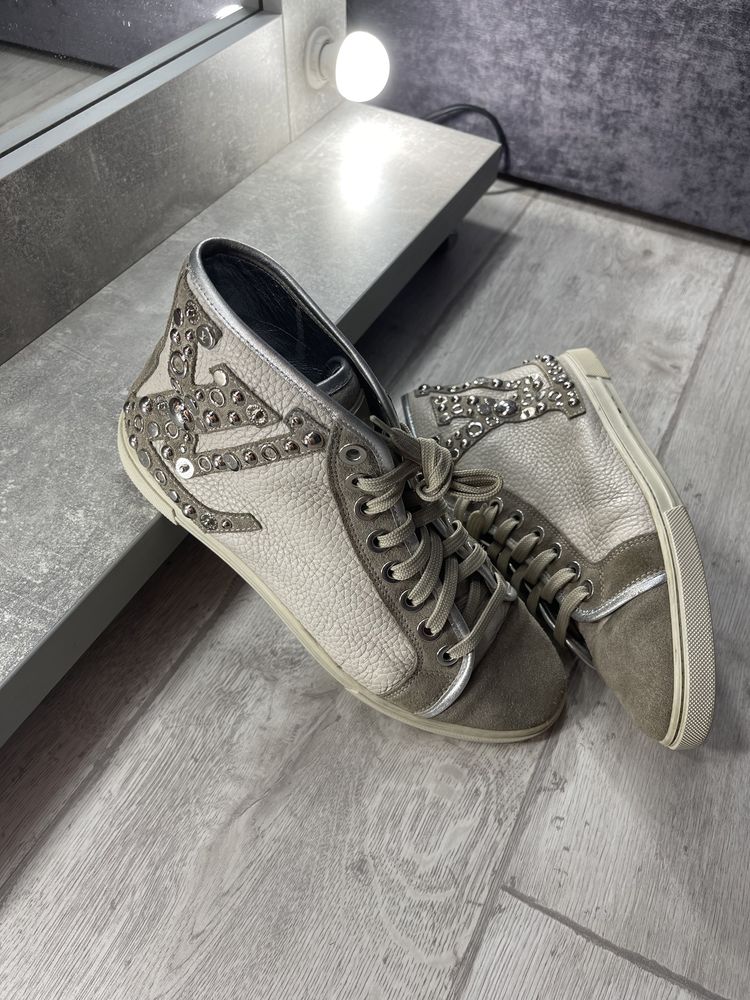 Кеды Louis Vuitton оригинал замш кожа серые светлые  кроссовки ботинки