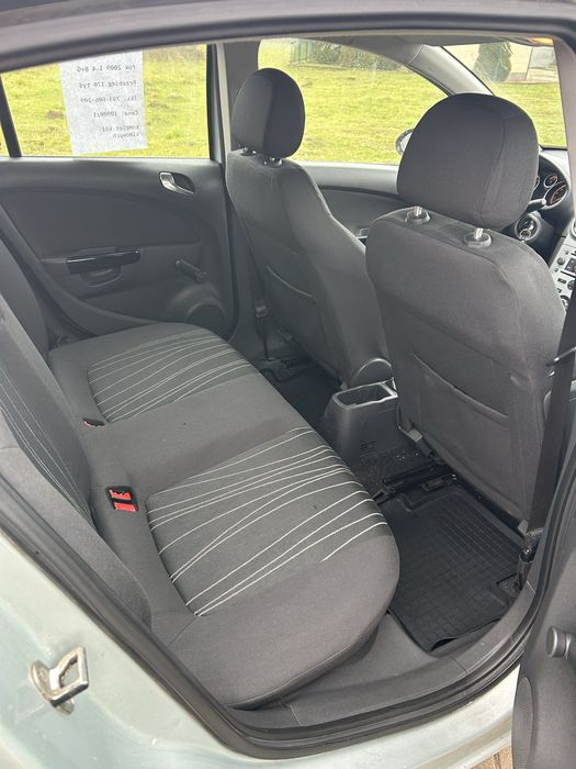 Opel Corsa D 1.4 B+G 2009rok