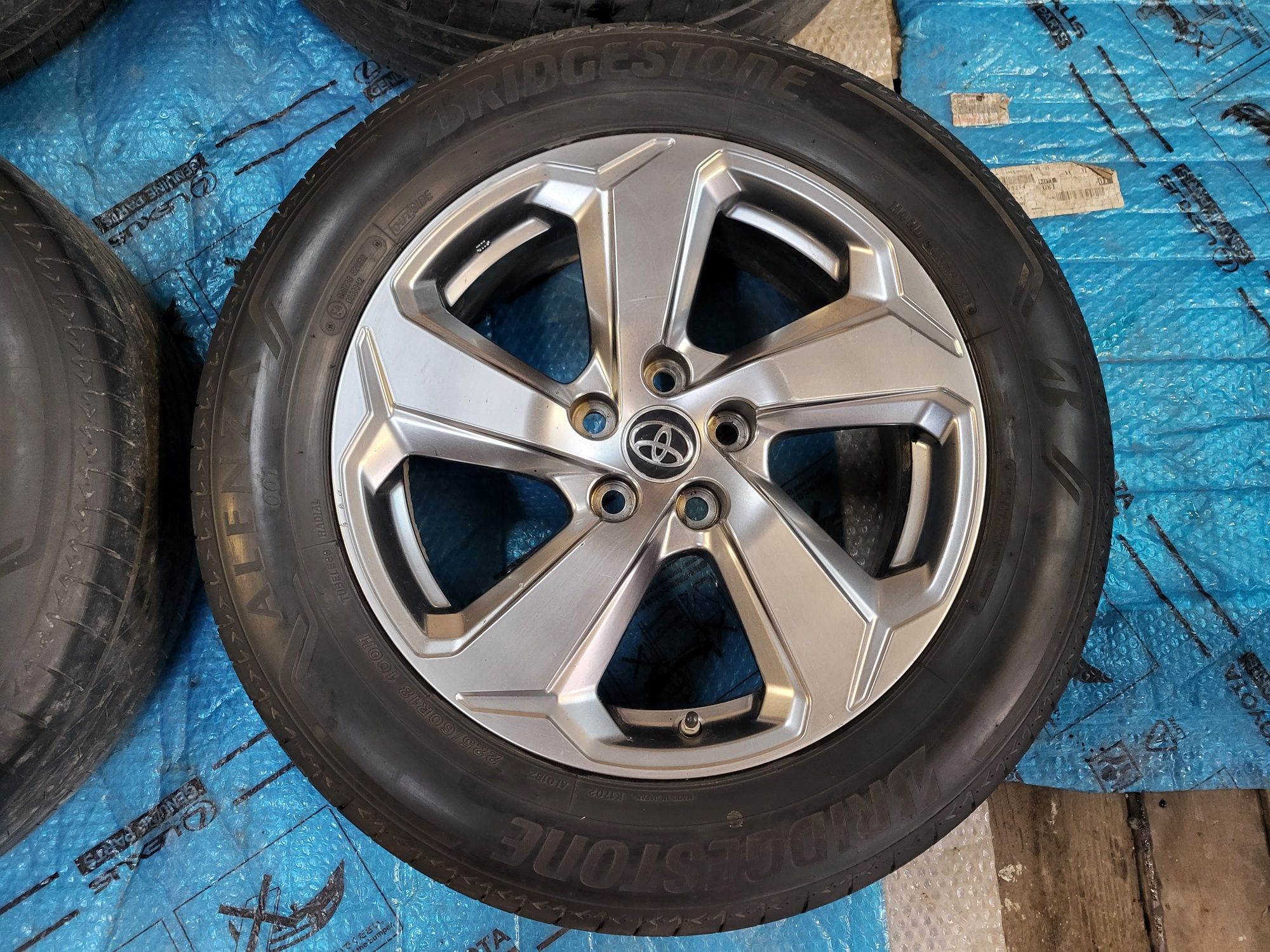 Felgi kola TOYOTA RAV4 V 18X7J