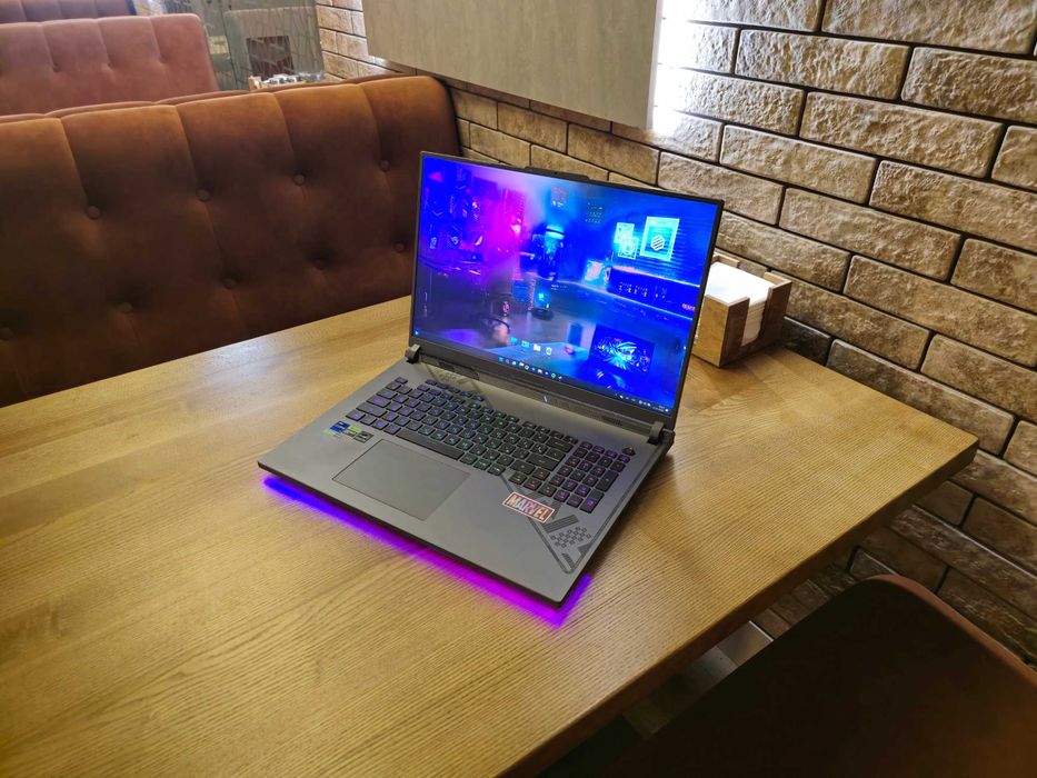 Ноутбук Asus ROG Strix G18 (2023) G814JI-N6070