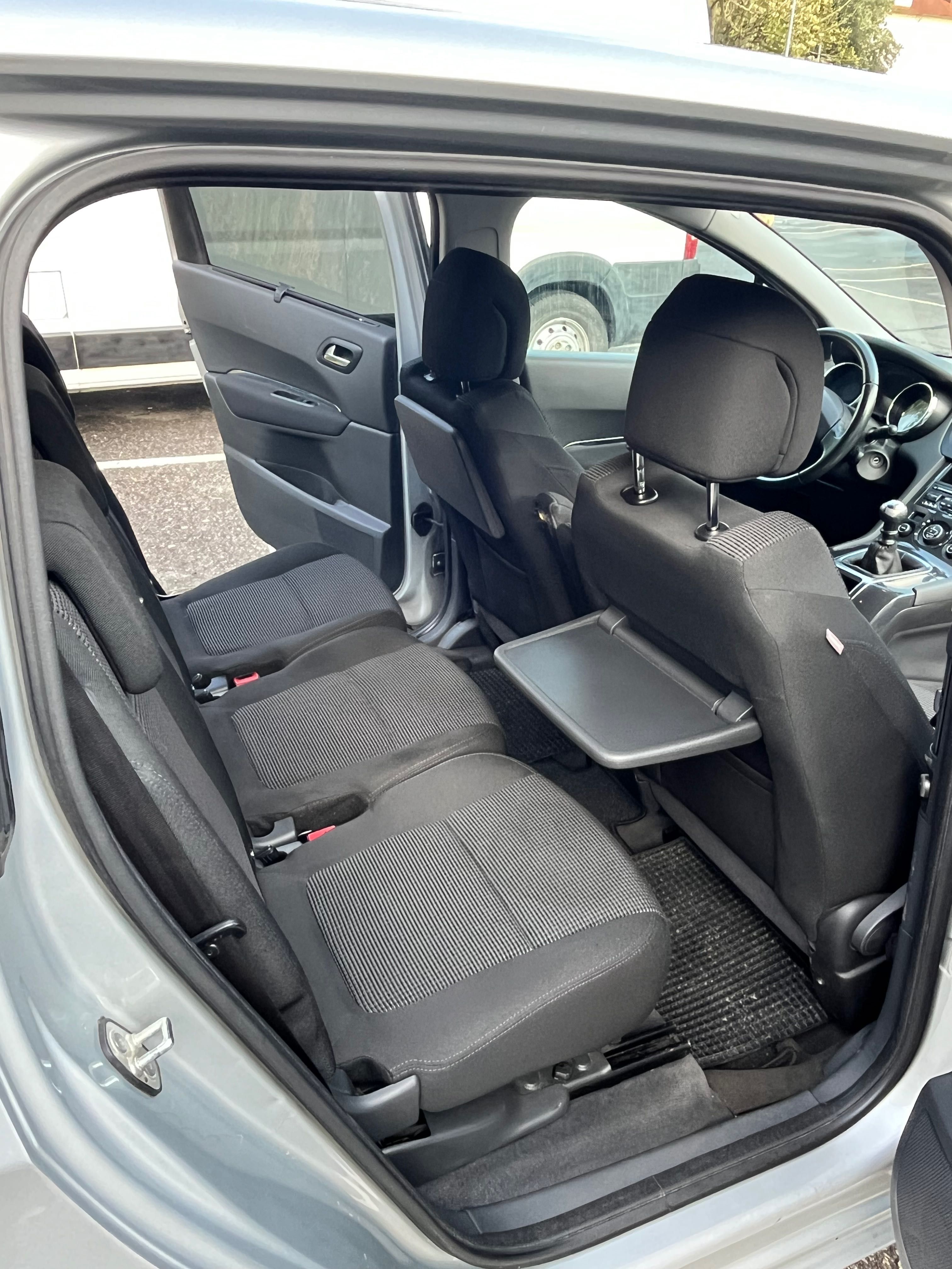 Peugeot 5008 1.6 gasóleo