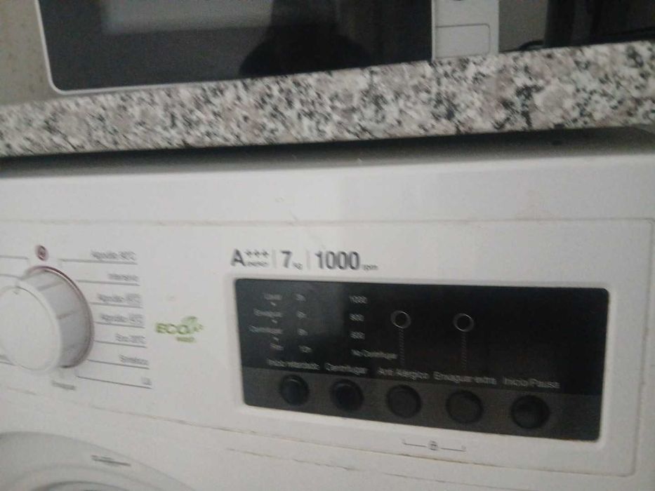 Maquina de lavar roupa