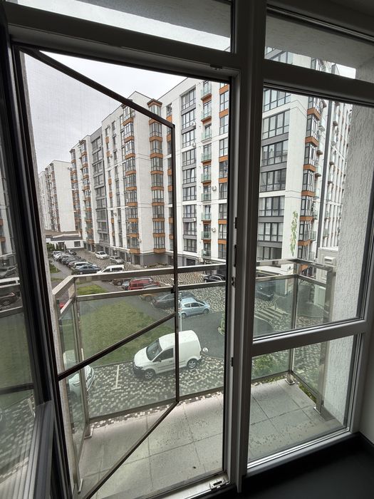 Продам 2х кімнатну квартиру з ремонтом ЖК Липки