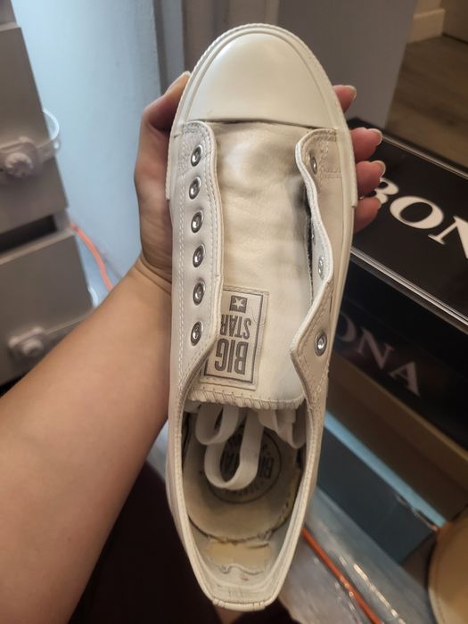 Sprzedam buty tanio!