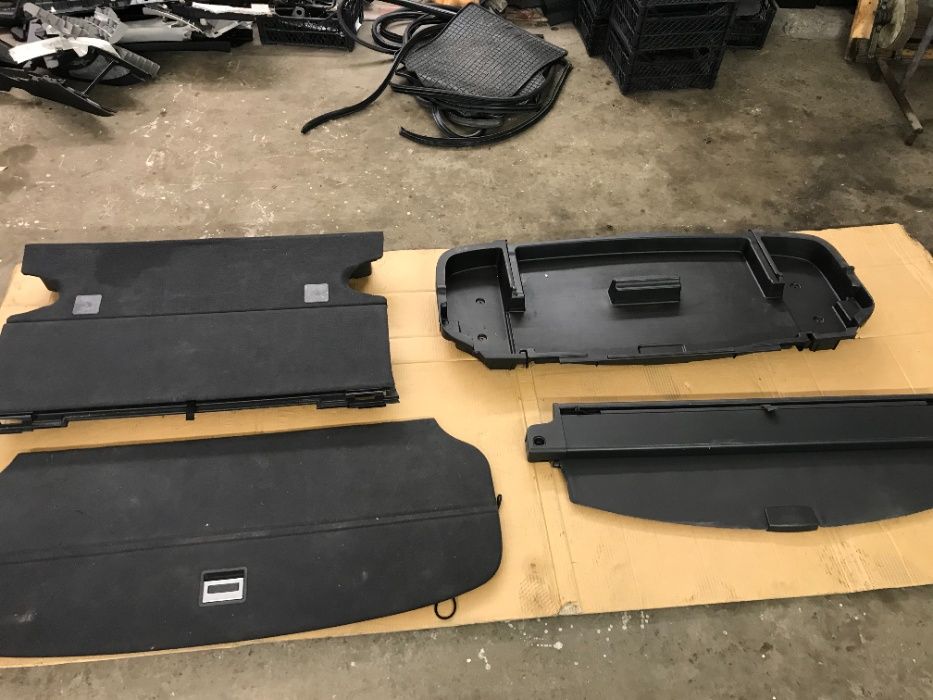 Обшивка пластик багажнику карта Toyota avensis Авенсіс Т25 запчастини