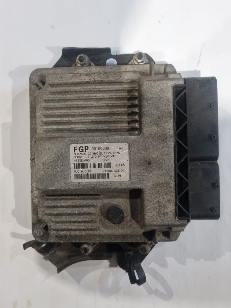 Sterownik Komputer Silnika 1.3 cdti Corsa c Combo FGP