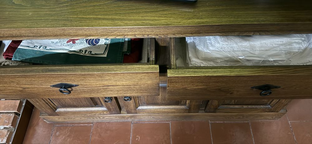 Movel madeira maciço