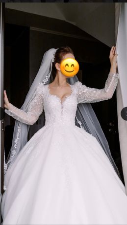Продаю Весільню сукню (стан Новий одягала лише раз)