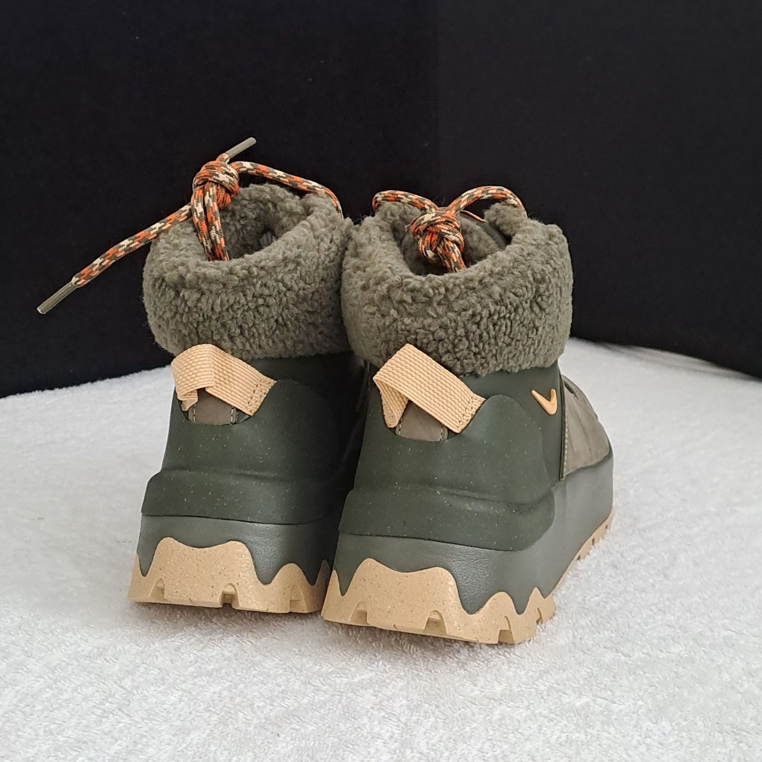 Ботинки Nike City Classic Boot PRM WP US8 FD0211 300