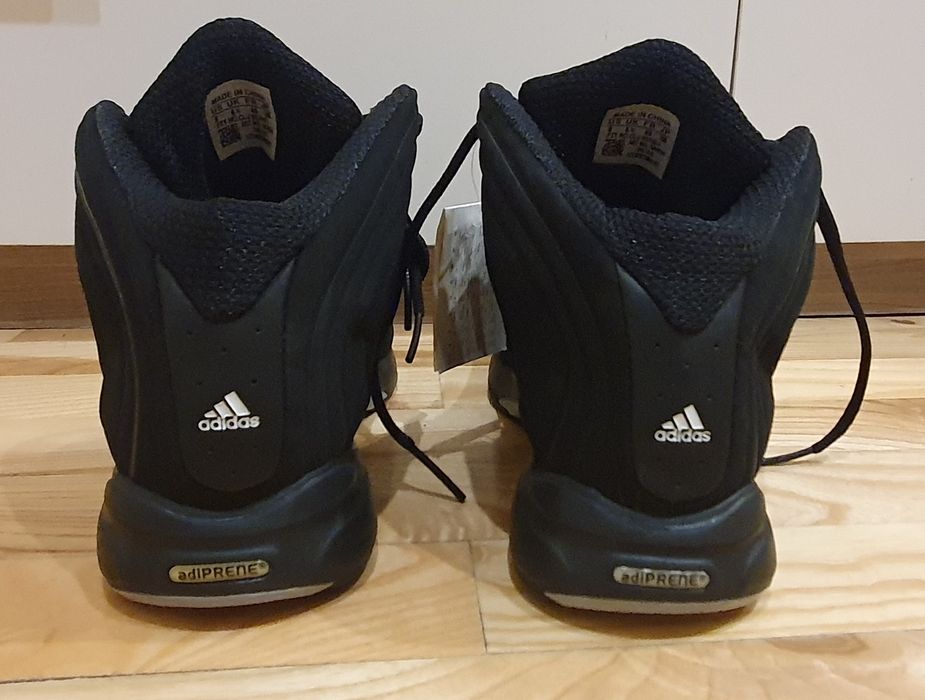 nowe oryginalne buty Adidas Resolve MID Kraków