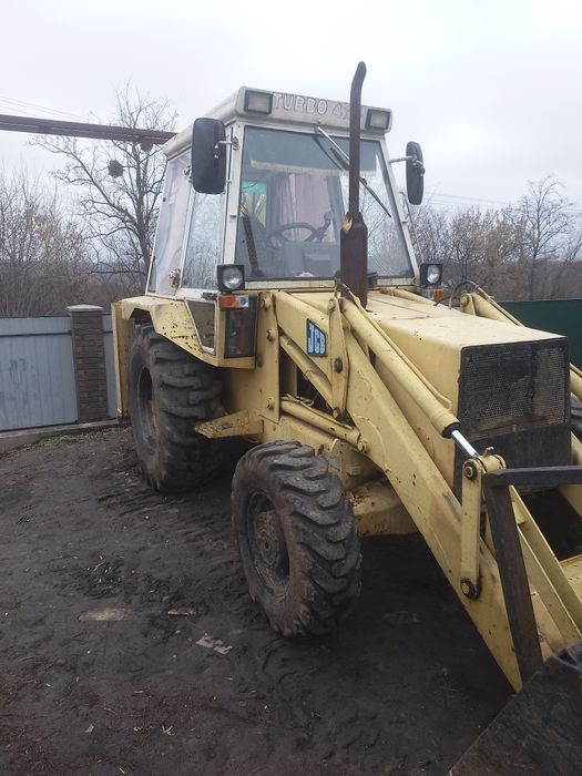 Продам екскаватор в робочому стані всі питання по телефону