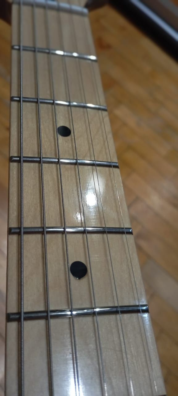 Электрогитара fender