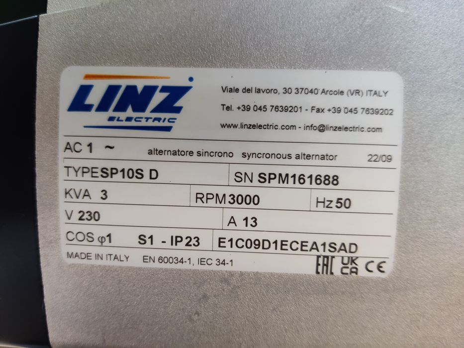 Однофазний бензиновий генератор Honda Fogo FH 3001. Linz.