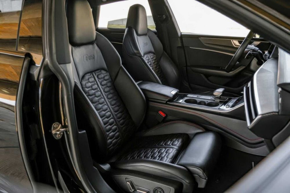 Audi RS7 quattro      2021