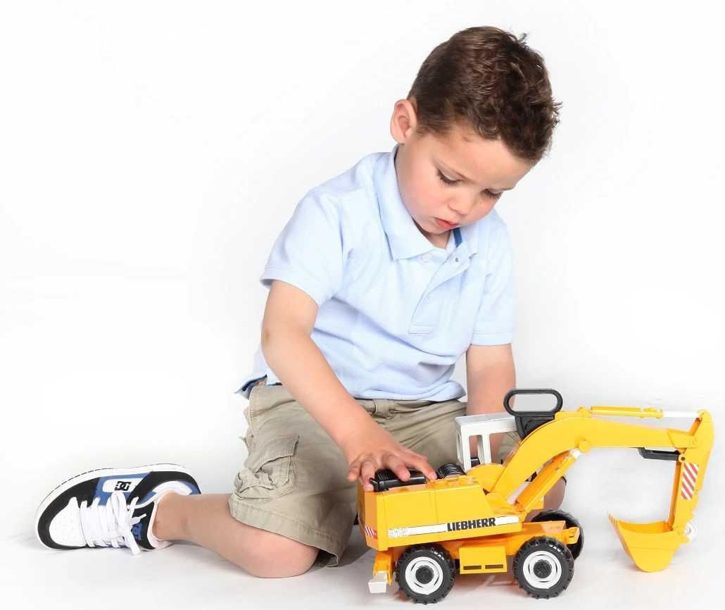 Bruder Liebherr 912 игрушка экскаватор колесный