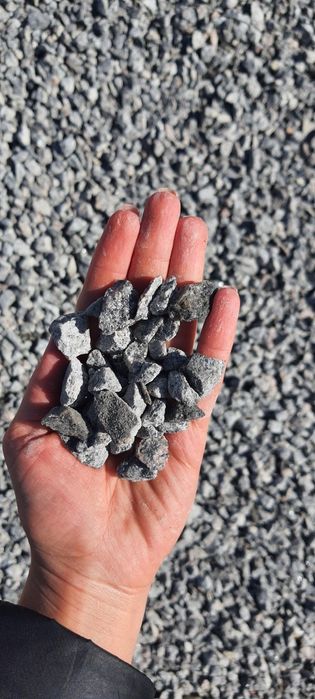 Щебень,Песок, камень,отсев,глина чернозем,дрова,вывоз мусора, доставка