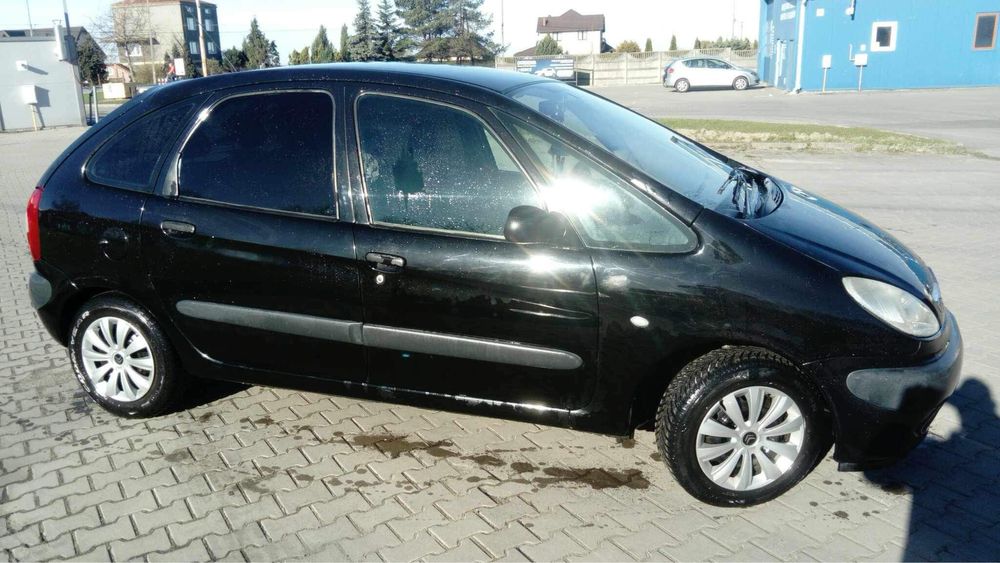 samochód osobowy Citroen Xsara picasso