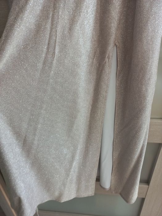 Sukienka długa brokatowa