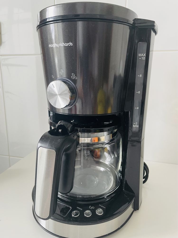 Máquina de café de filtro Morphy Richards