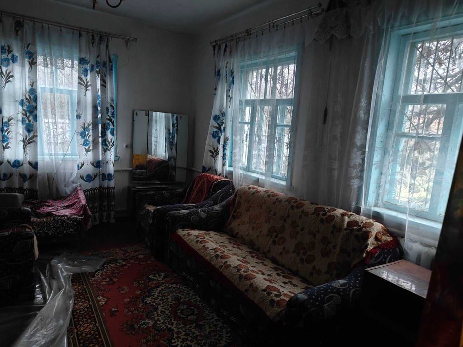 Продаж цегляного будинку у мальовничому місці