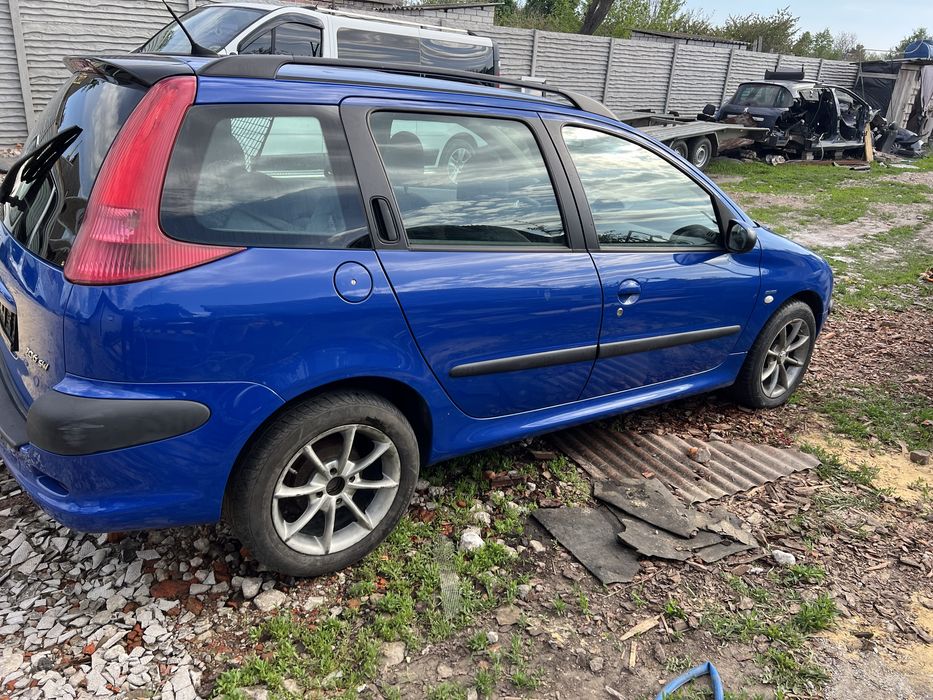 Разборка Пежо 206 SW 1,4 бензин ( кузов. )