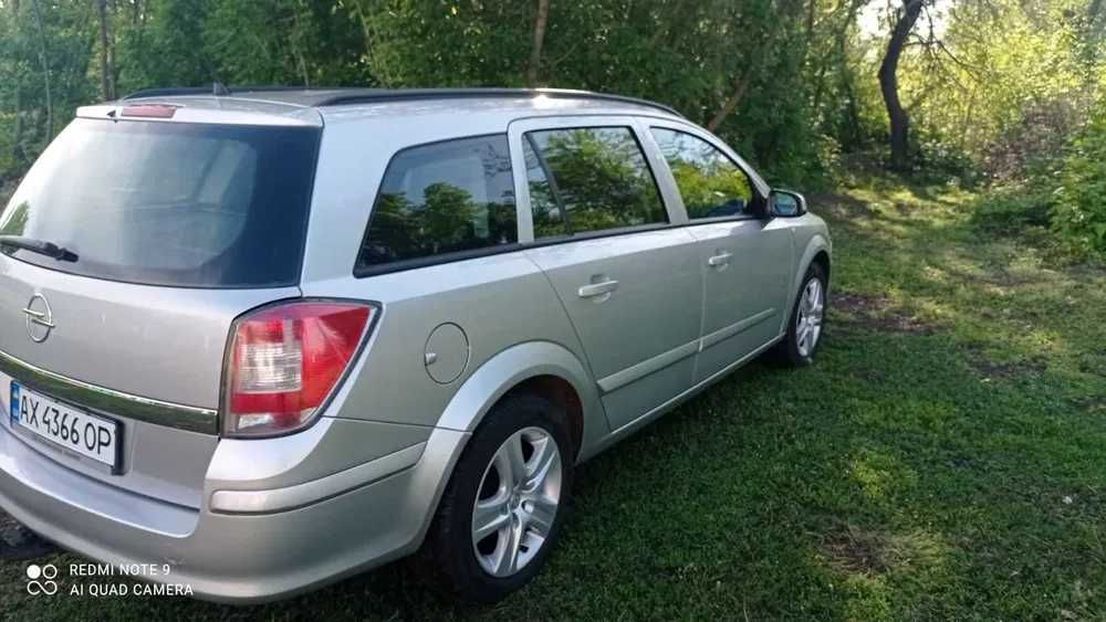 Opel Astra H в отчилчном состоянии