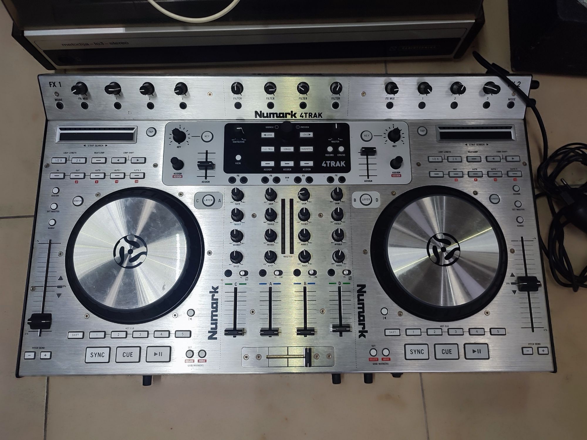 Dj kontroler Numark