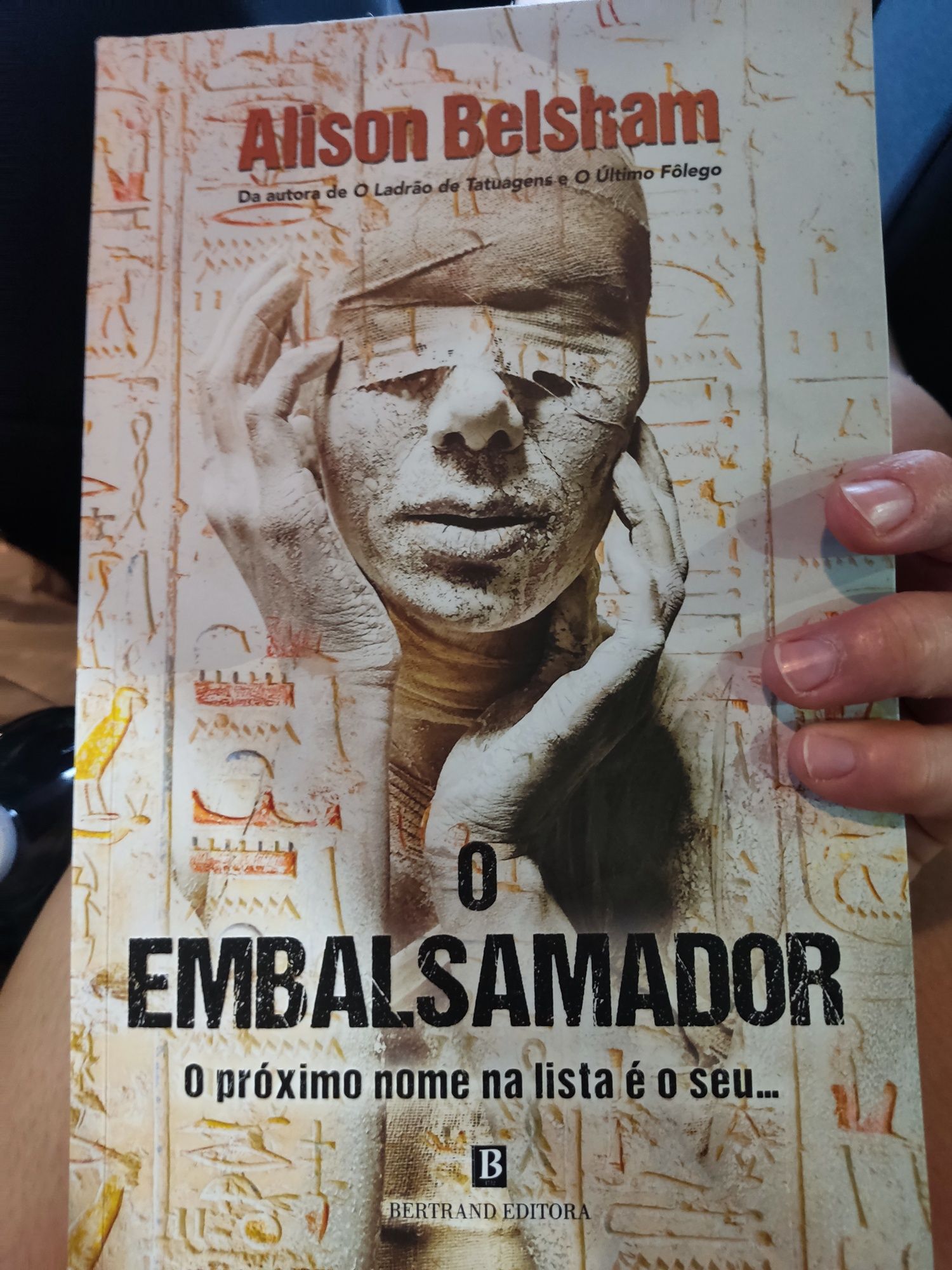 O Embalsamador - Alison Belsham