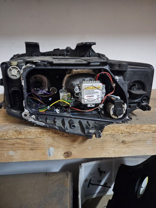 Lampy przód audi A4 B6 bi-xenon