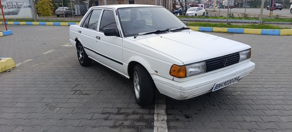 Нисан Санни в12 АВТОМАТ НА ХОДУ