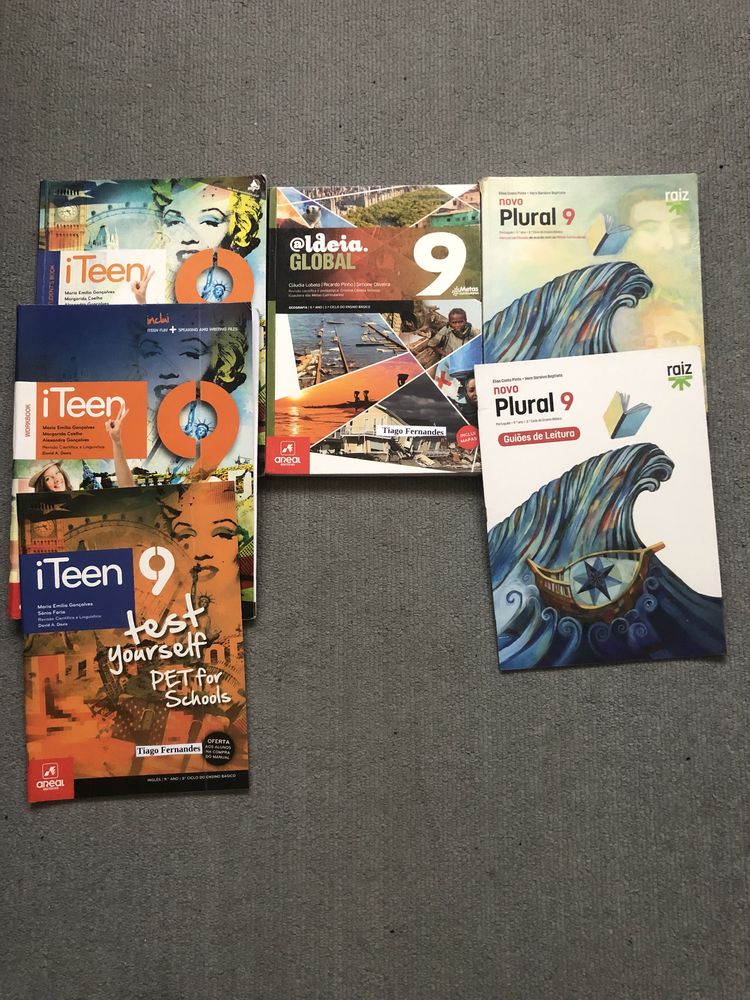 Vendo pack de livros escolares do 9.ºano
