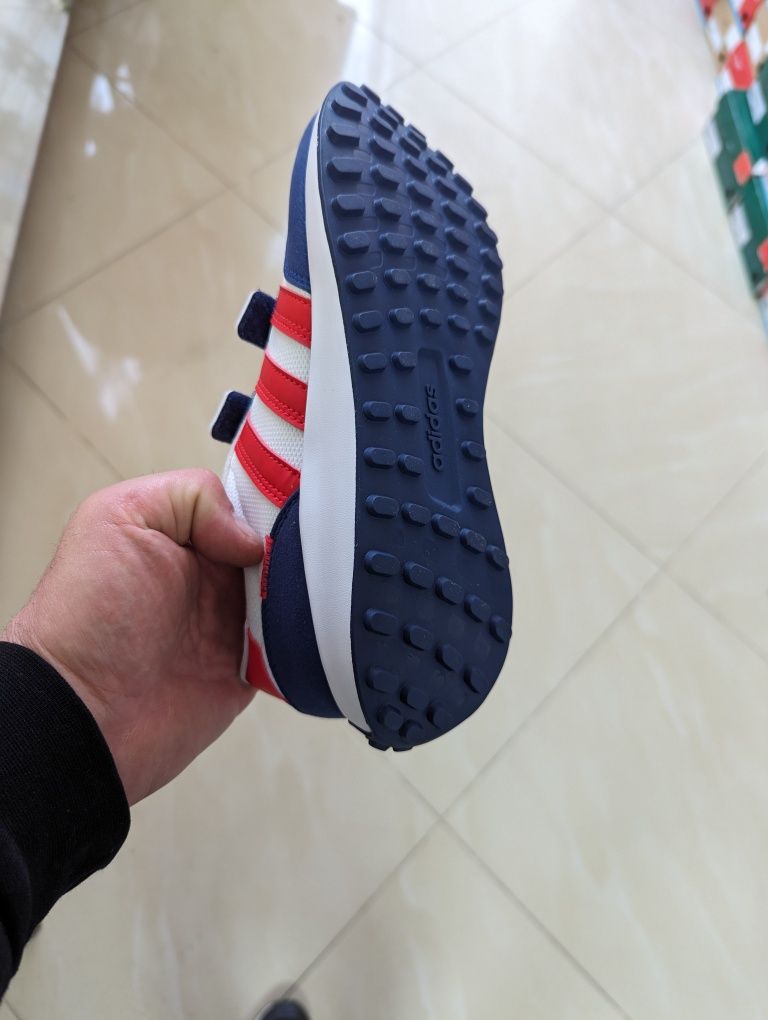 Оригінал! Кросівки adidas Run 70s р.36/36.6/37/38.5/39