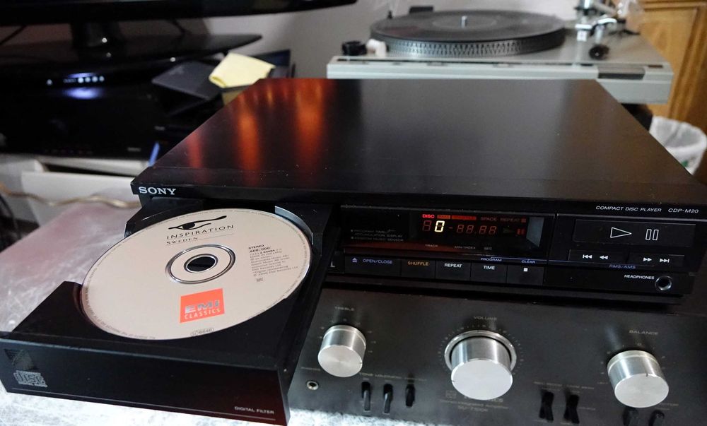 Odtwarzacz CD SONY CDP M 20 -nowy laser!
