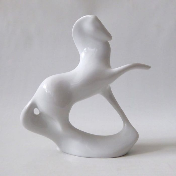 Figurka konia Royal Dux, Jaroslav Ježek. Czeska porcelana