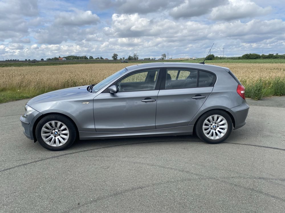 Auto BMW SERIA 1 E87