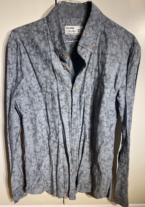 Camisa cinza Pull &Bear com desenhos