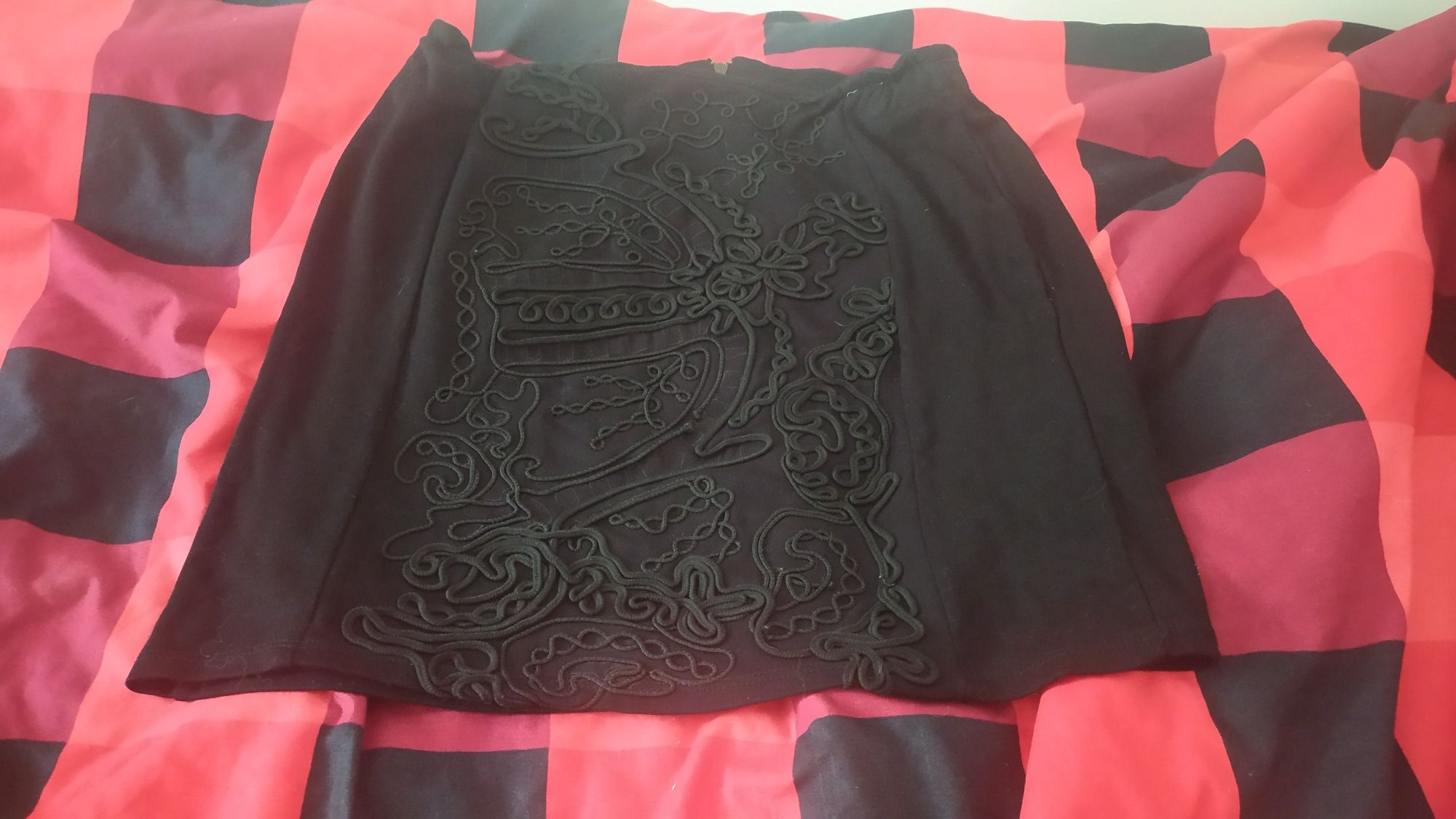 Spódnica haft spódniczka mini gina tricot L czarna elegancka