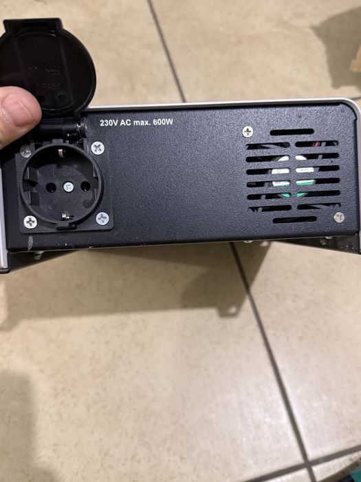 Инвертор. Преобразователь. 24/230В автомобільний